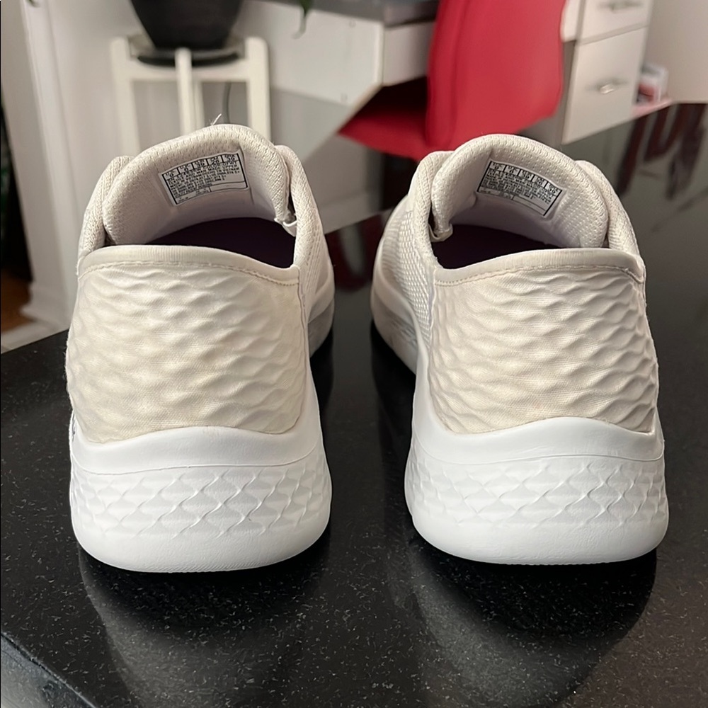 Skechers Cream Sneakers Lightweight Breathable Design - Picture 3 of 7